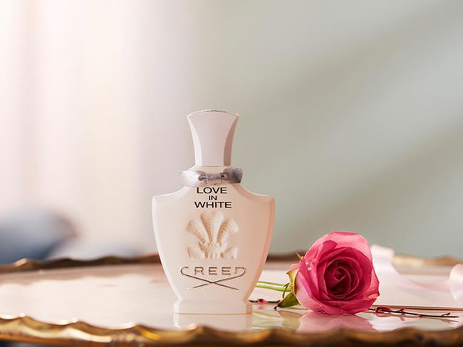 عطر كريد لوف ان وايت