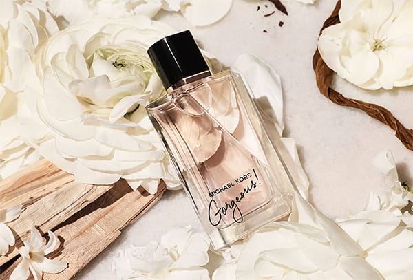 اكتشفي عطر مايكل كورس قورجس! أو دو بارفيوم اكتشفي عطر مايكل كورس قورجس! أو دو بارفيوم