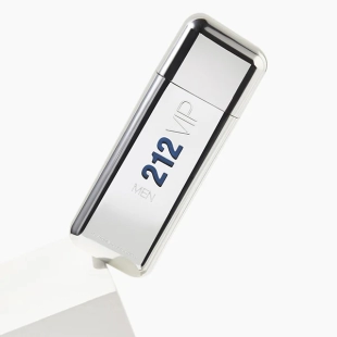 عطر كارولينا هيريرا 212 في آي بي مان