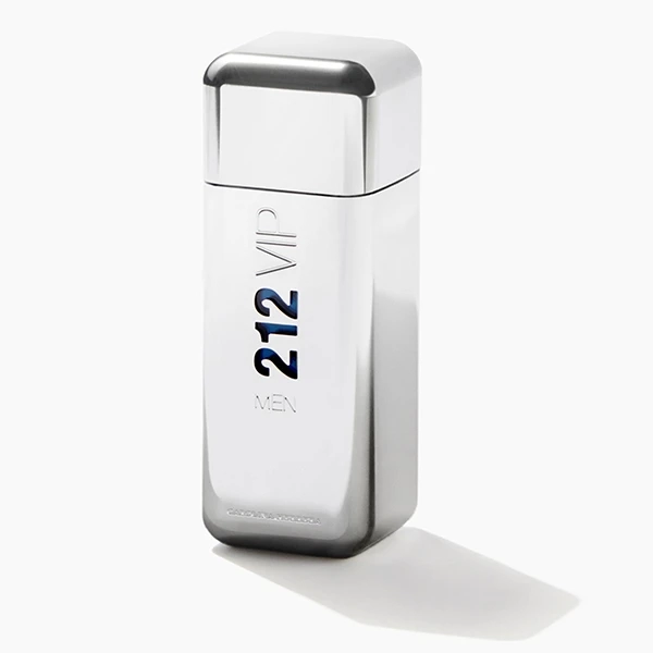 كارولينا هيريرا 212 في آي بي مان الرجالي