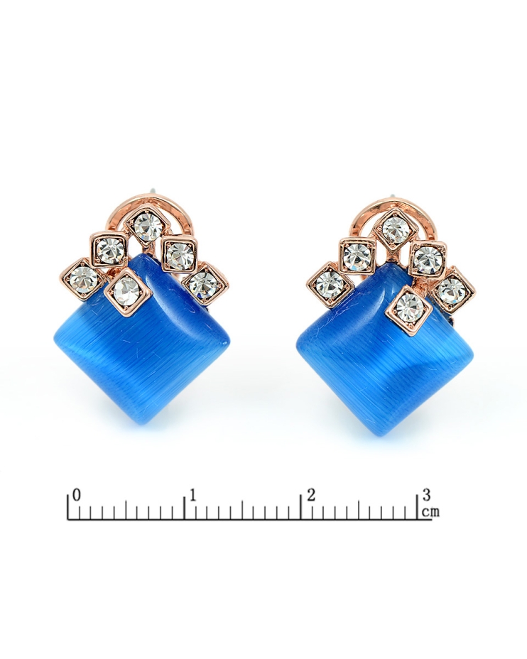 حلق اذن بحجر عيون القط